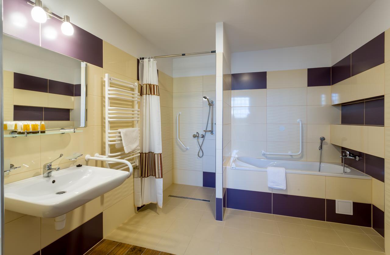 Kompleks Hotelowy Logos Augustów Extérieur photo